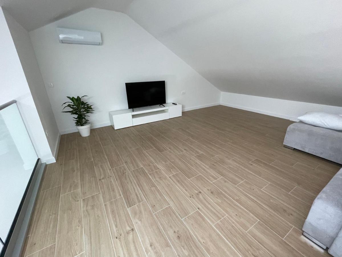 Galeria Apartment Подстрана Екстериор снимка