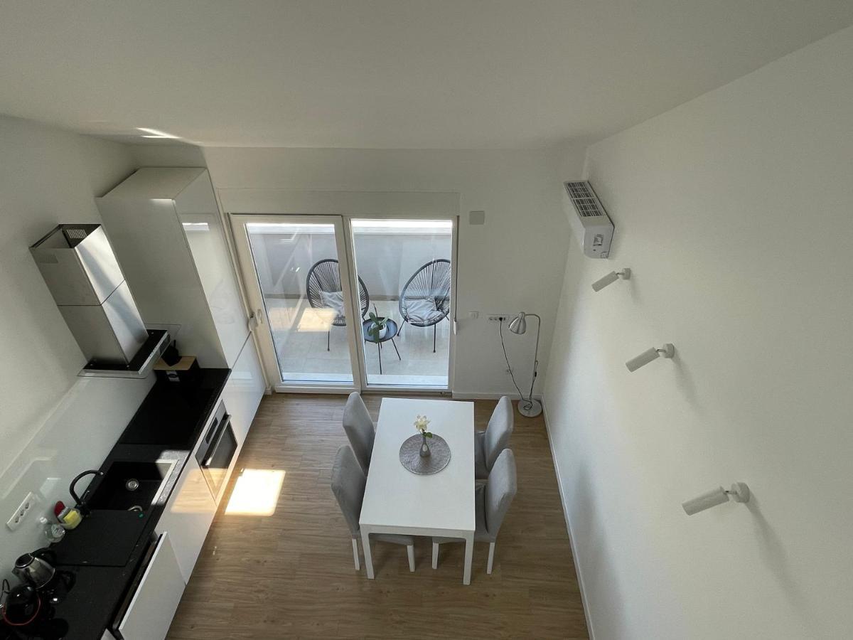 Galeria Apartment Подстрана Екстериор снимка
